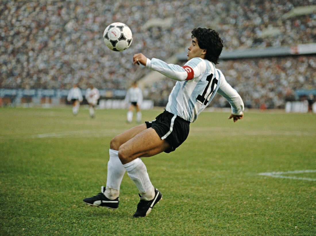 Diego Maradona - triết lý bóng đá của người Argentina